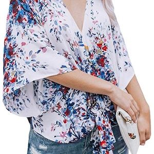 ‼️🔥Flirty, bell sleeve, tie front top / blouse